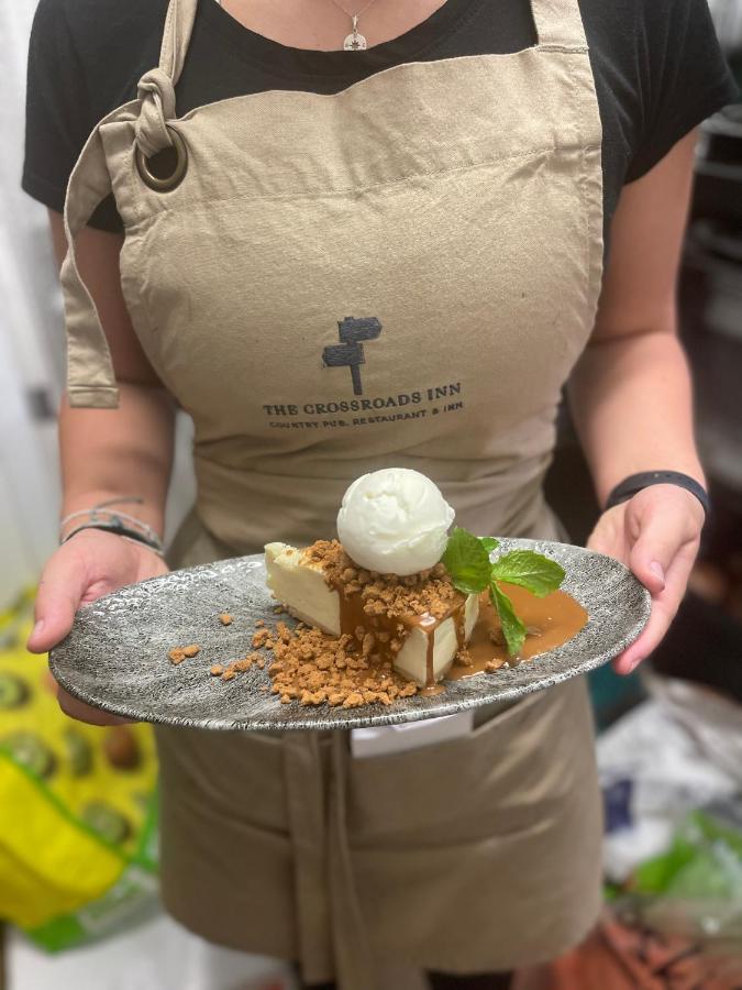 The Crossroads Inn هاليفاكس المظهر الخارجي الصورة
